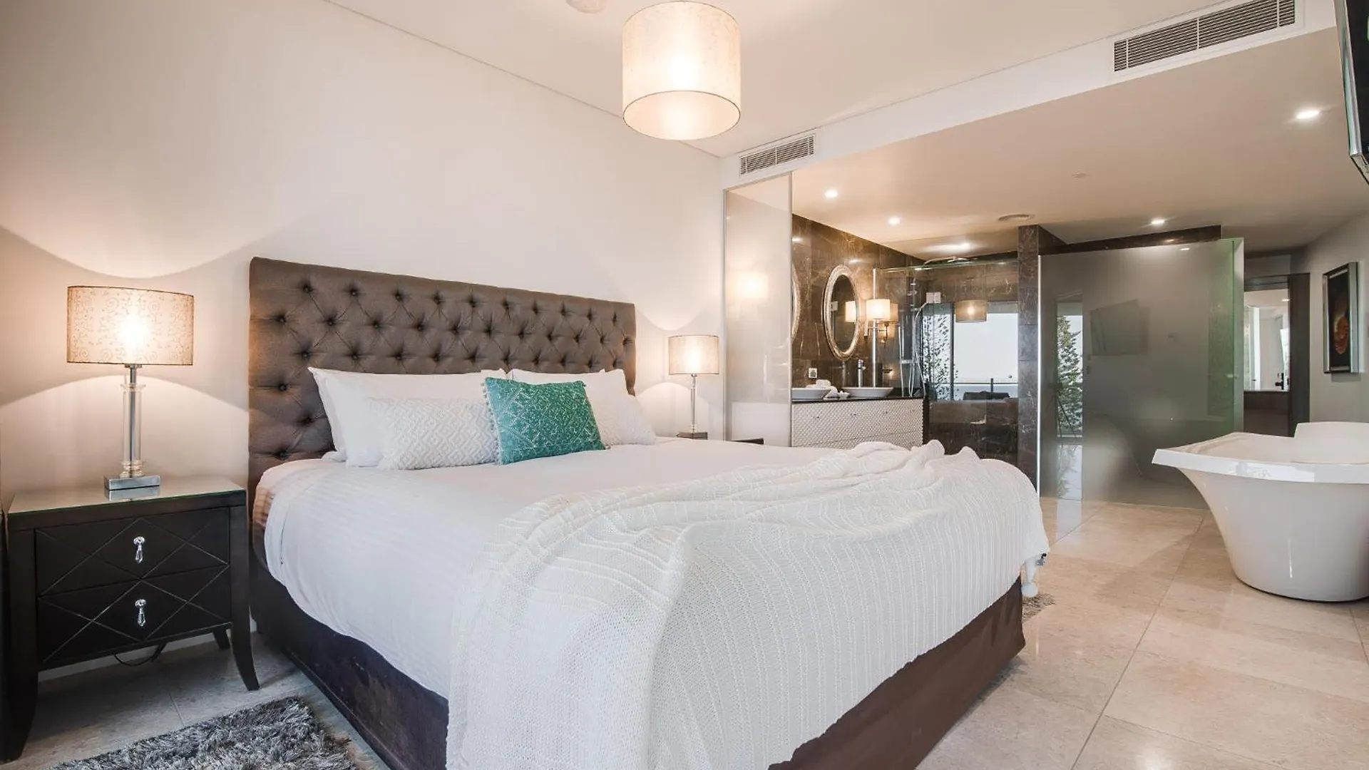 Sea Pearl A1 Beach Resort Mooloolaba Australia