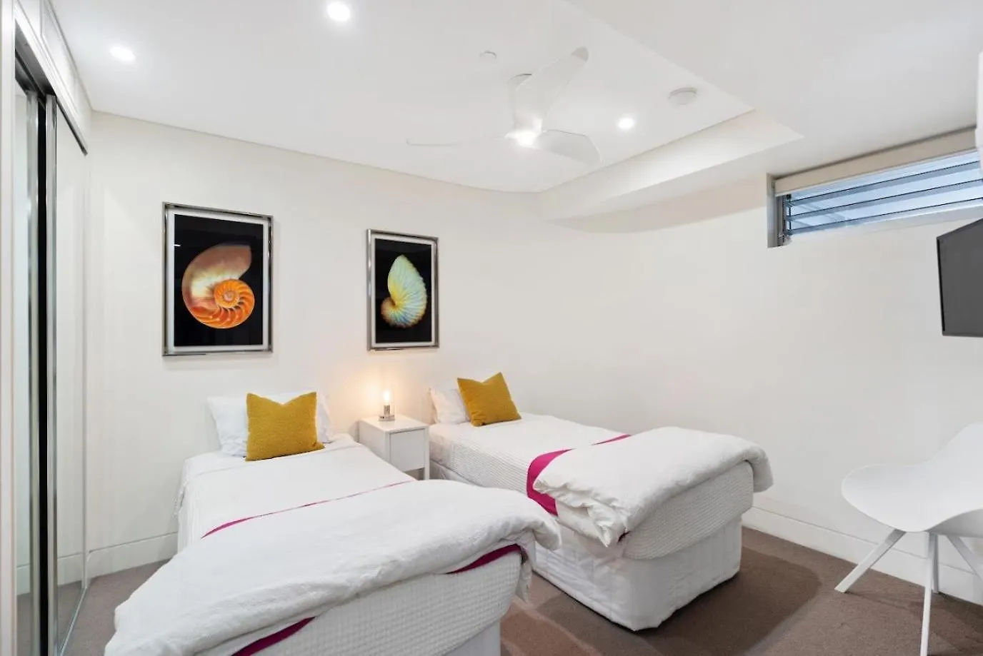 ***** Aparthotel Sea Pearl A1 Beach Resort Mooloolaba Australia