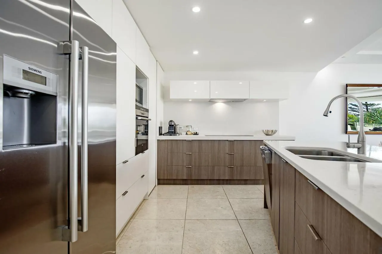 Sea Pearl A1 Beach Resort Mooloolaba 5*,  Australia